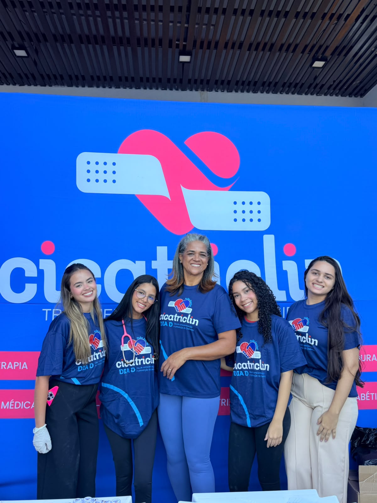 Equipe Cicatriclin durante o Dia D de Conscientização e Prevenção ao Diabetes